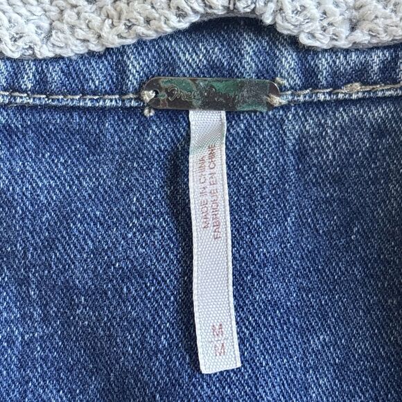 Free People Denim Distressed Hooded Jean /Knit Jacket Women's Size Medium - Picture 6 of 12